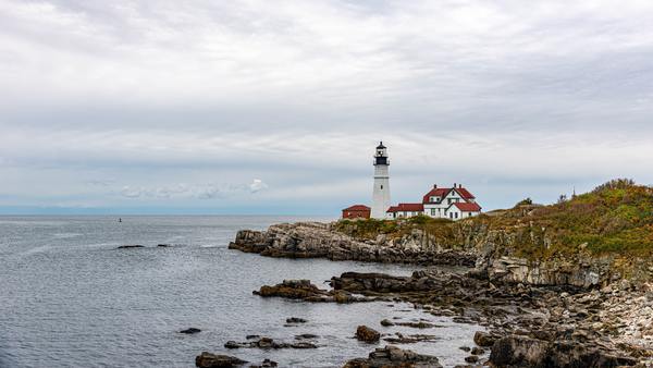 USPWM - Portland, Maine - Port Elizabeth Lighthouse - Credit Stephen Walker.jpg